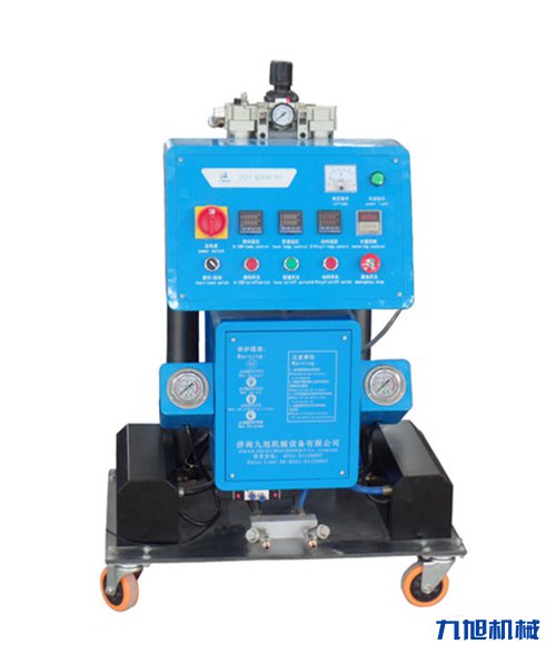 聚氨酯發(fā)泡機JNJX-Q2600(D)型