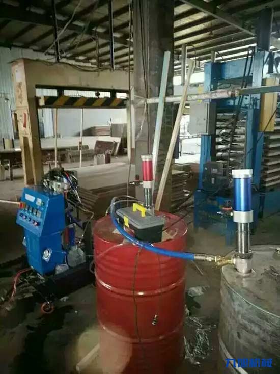 聚氨酯發泡時發泡劑對環境有什么要求(圖1) 聚氨酯發泡時發泡劑對環境有什么要求(圖1)