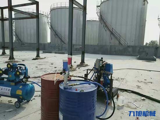 九旭聚氨酯噴涂機特殊設計之處(圖1) 鋼結構廠房聚氨酯防腐噴涂施工