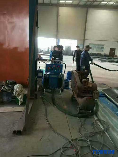 北京聚氨酯噴涂設備(圖2) 聚氨酯噴涂設備墻體施工